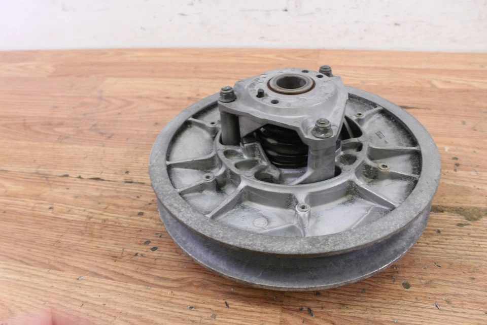 1998 YAMAHA MOUNTAIN MAX 700 Secondary Driven Clutch - Image 3 of 4