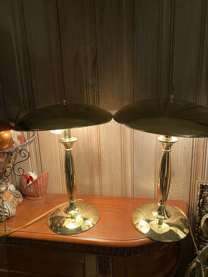 SET OF (2) VINTAGE MODERN GOLD SAUCER DOMED “MUSHROOM”  TOUCH LAMPS - Image 3 of 4