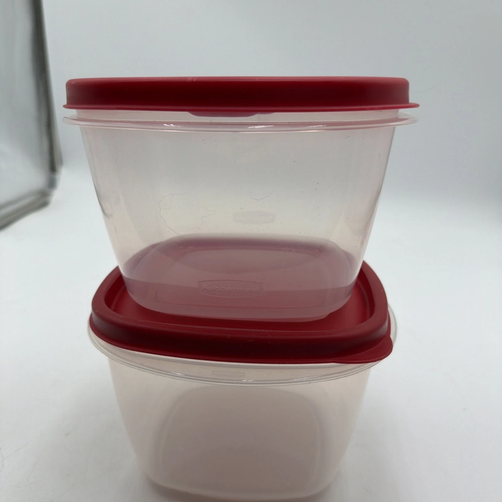Lot Of 2 Rubbermaid Vented Easy Find Lid Food Storage Container 7 Cup Red