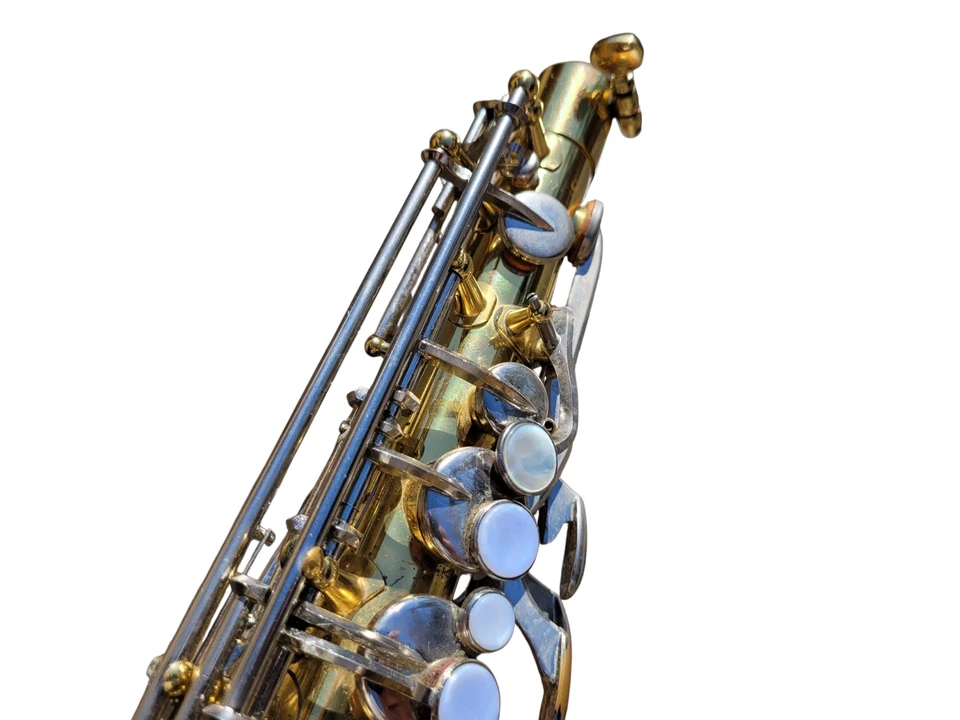 雅马哈中音萨克斯管 YAS 23 Eb Sax 带吹口和原装硬质保护壳 — 第 4/4 张图片