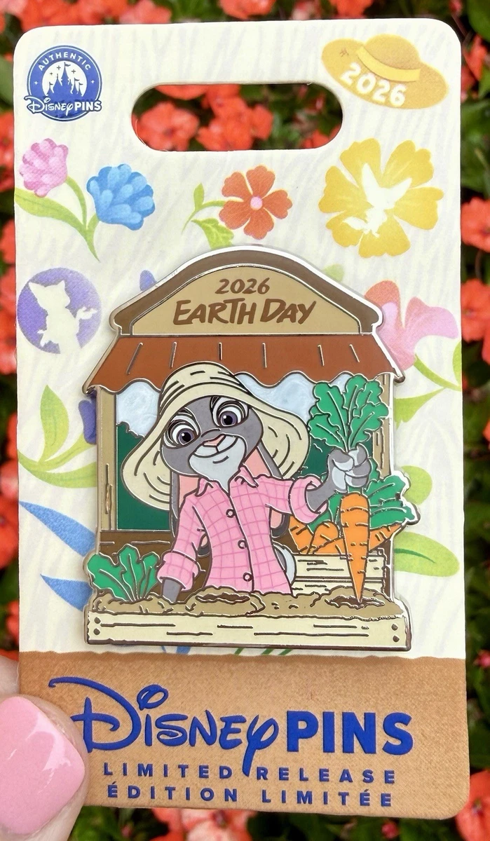 Zootopia Disney Theme Park Pins, Patches & Buttons (1968-Now) for