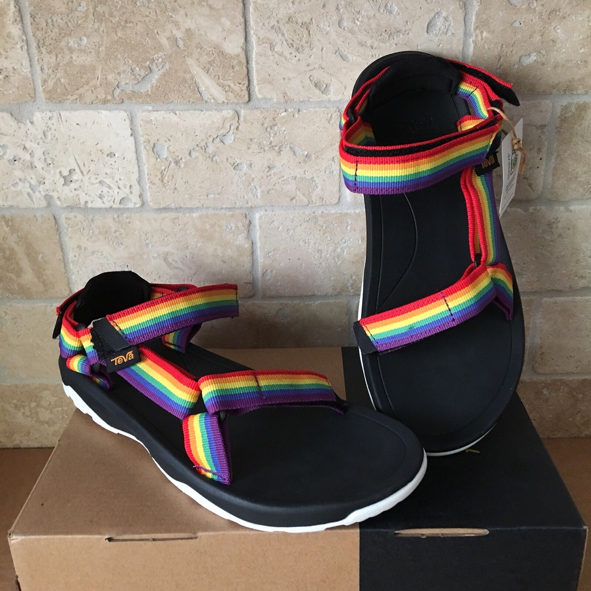 TEVA HURRICANE XLT2 RAINBOW PRIDE TEXTILE SPORT HIKING  display picture 2