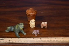 LOT OF 4 VINTAGE HANDCARVED JADE/AGATE  FROG COLLECTION FROM THE 1980'S