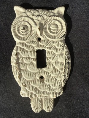 Cast Iron Farmhouse White Distressed Owl Switchplate Light Cover Heavy 6 Inch