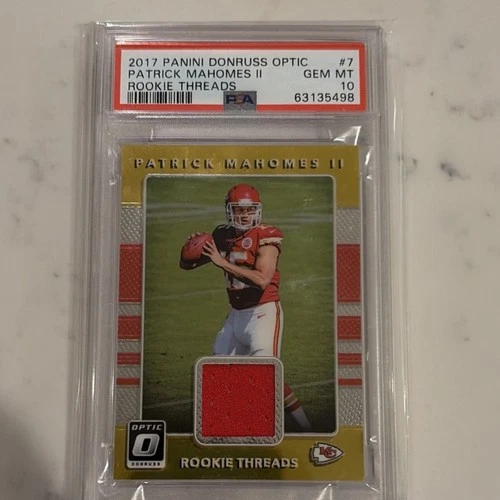 2017 Panini Donruss Optic Rookie Threads #7 Patrick Mahomes II Chiefs PSA 10