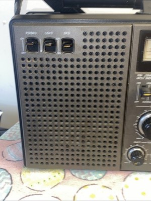 National Panasonic RF-2200 Cougar 8-Band Receiver FM/MW/SW1–SW6
