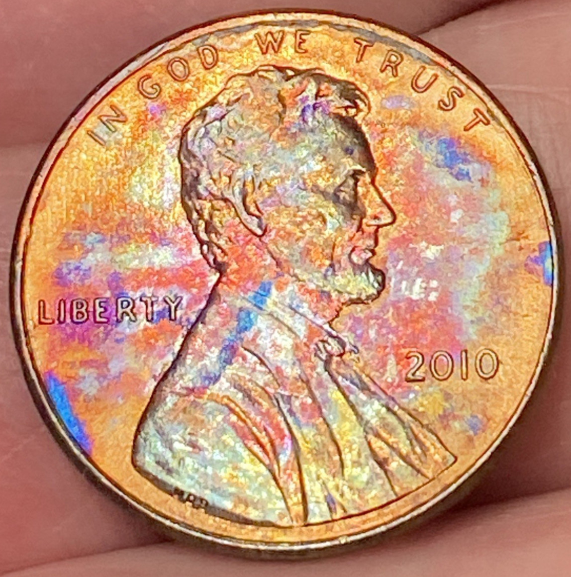 2010-P Lincoln Shield Penny  Beautiful Lustrous Rainbow Toned Coin  #22