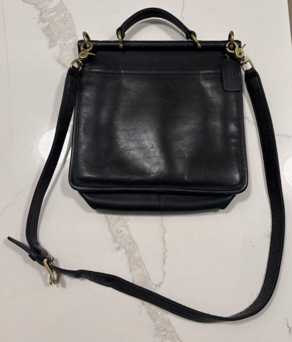 Vintage Coach Willis Bag (#9927) Black Leather Brass Hardware
