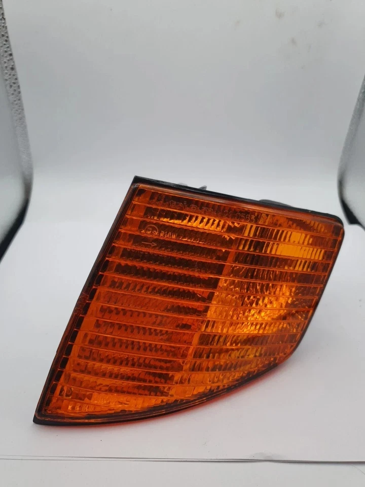 PIAGGIO BLINKER VORNE LINKS 290946 NEU ORIGINAL MM00080 - Bild 2 von 4