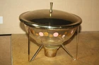 New ListingVintage Pyrex Gold & Pink Dot  1.5 Quart Lidded Casserole w/ Brass Warming Stand