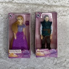 Zuru Mini Brands! Disney Store Edition Figure Tangled Rapunzel & Flynn Rider