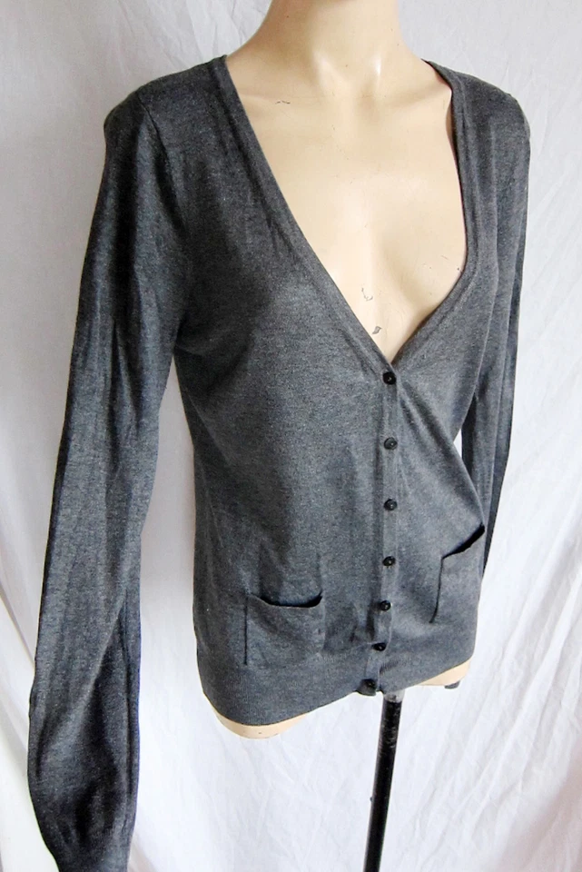C&A Gris Oscuro Viscosa Cárdigan Talla UK 12/14 ,M, 68.6cm Largo Cuello En V 2 - Imagen 3 de 4