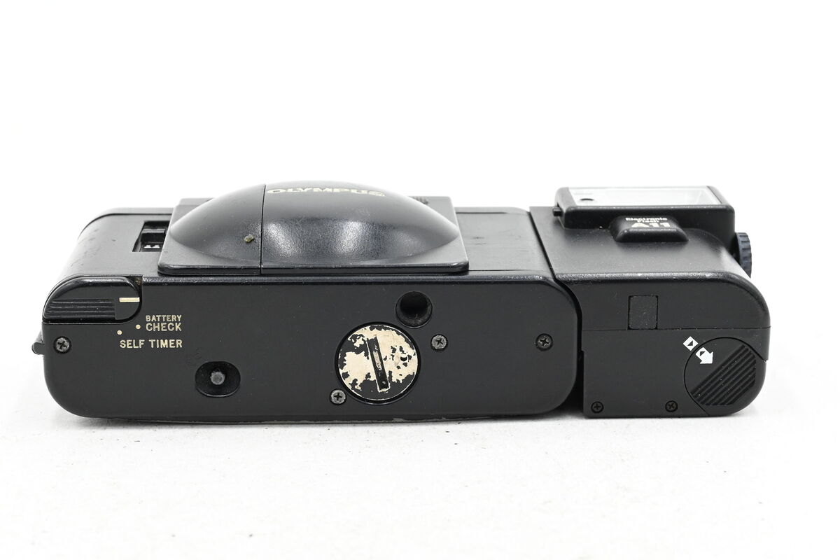 美品 XA2 Electronic flash A11 モルト交換済 B721 OLYMPUS】 XA2 フィルムカメラ（分解整備済・no02） ※フラッシュ