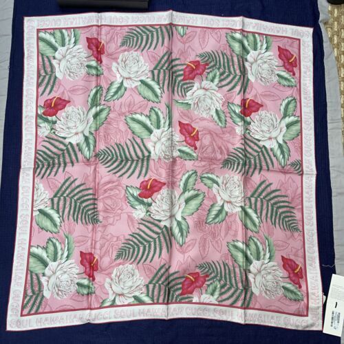 Gucci Beauty Pink Comb & Floral Pouch Set – GWP | eBay display picture 1