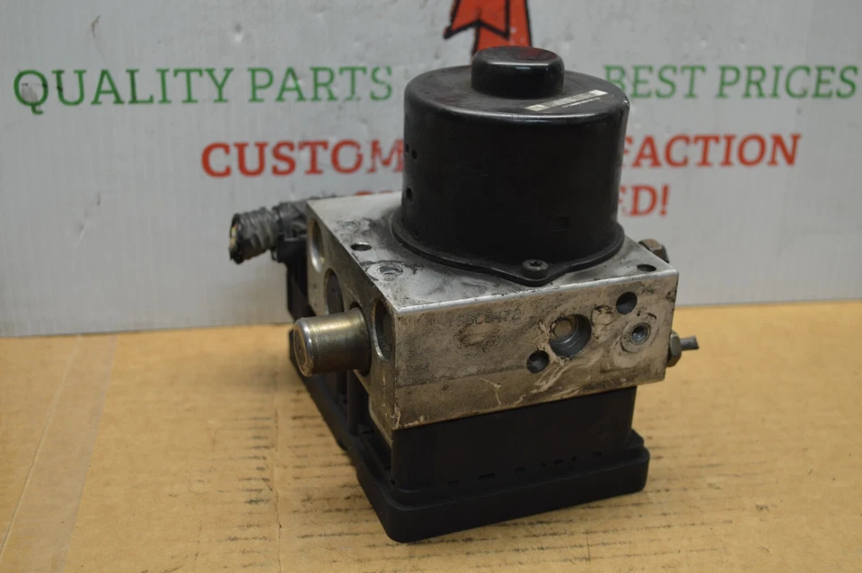 Ford Expedition 2003-04 ABS control de bomba OEM 4L142C346AF módulo 33-13C4 Foto 4 de 4