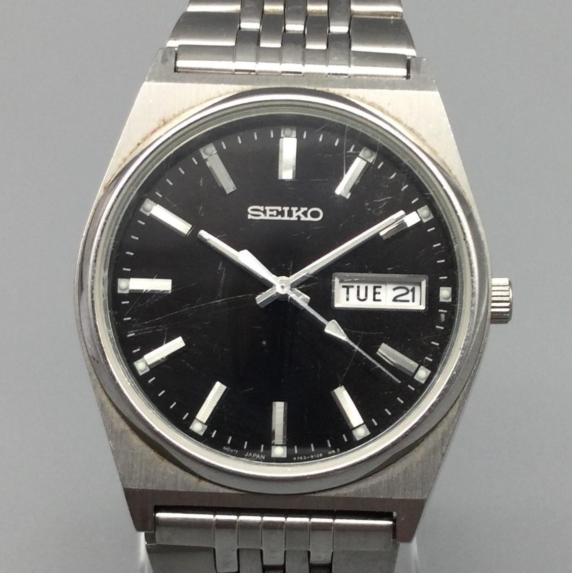 Vintage Seiko Mens Watch 34mm Black Dial Day Date V743-9029 New