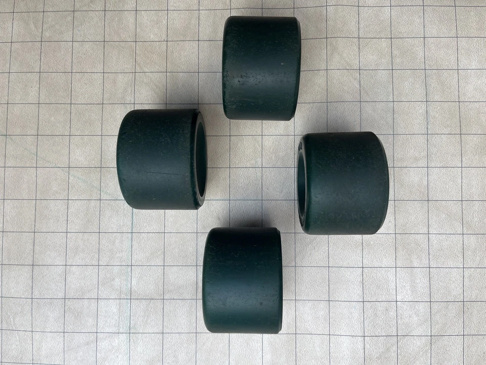 Juego De 4 Ruedas De Monopatín De Colección 2da Generación Kryptonics 70 mm Azul Limpio Foto 3 de 4