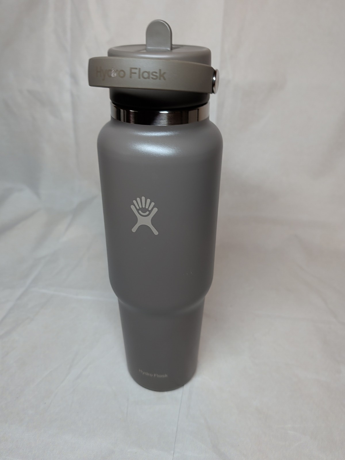 - Insulated Stainless Steel 40 Ounces