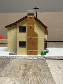 LEGO The Simpsons House 71006 (RETIRED + NEAR COMPLETE) (No box or instructions)