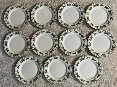 Lot Set of 11 Centurion Collection Christmas w/ Holly Border 10.5'' DINNER PLATES