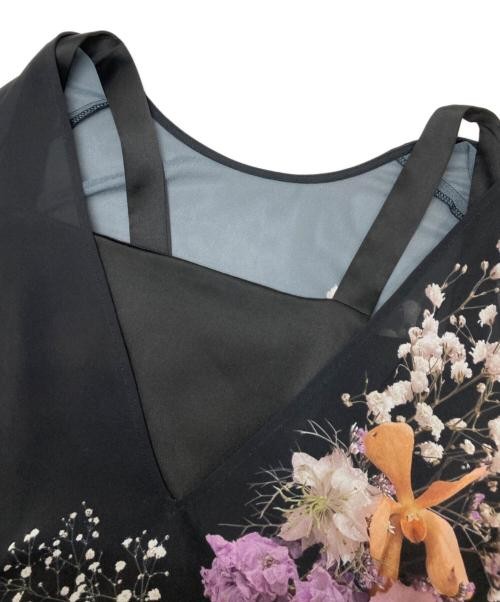 Ameri                    UND 2WAY DARIA V NECK bl… - image 3