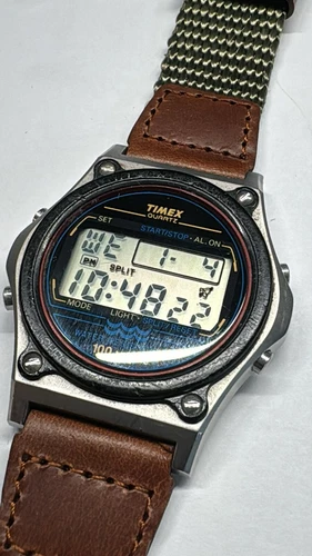 Vintage Timex Atlantis 100 Quartz Chronograph Digital Divers Watch very clean