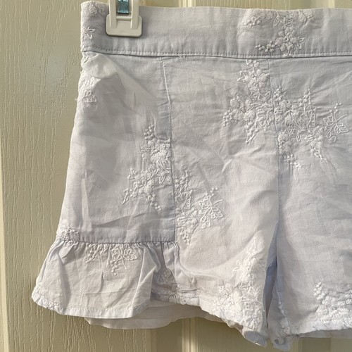 Janie and Jack Blue Skies Light Blue Floral Embroidered Shorts Girls Size 8 - Picture 3 of 9