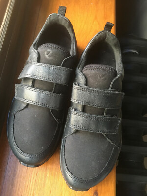 Ecco kids black school shoes size EU 34 brand new UK - Main Image