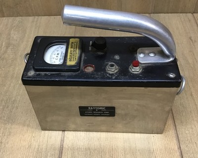 Vtg Raytomic Geiger Counter Model #227-T Atomic Research Corp. Colorado Springs