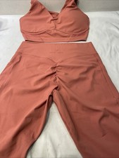 Gymshark Set Of Legging And Sports Bra In Coral Peach Color