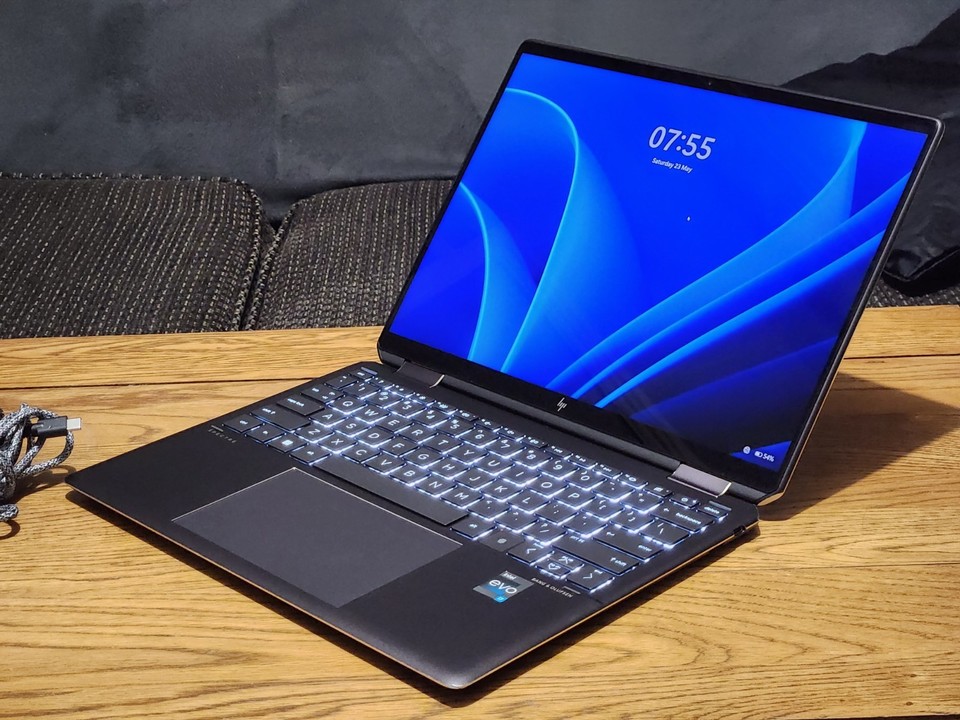 HP Spectre x360 (2-in-1) 14-EF2013DX * i7-1355U * SSD 1 TB * 16 GB RAM * 14" Touch