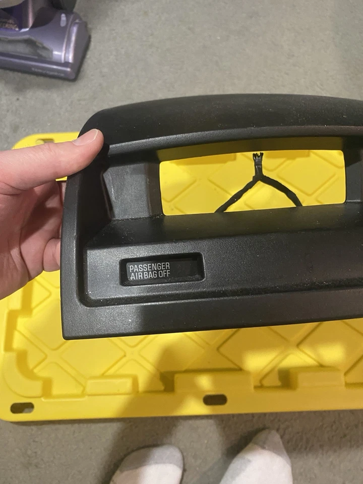 2004-2012 Mitsubishi Galant Center Dash Clock Trim Bezel Cluster Visor OEM — 第 3/4 张图片