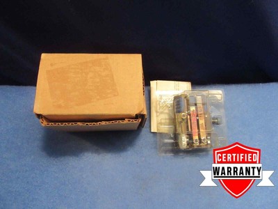 NEW JOHCONTRO JOHNSON CONTROLS T-4504 1 YEAR WARRANTY