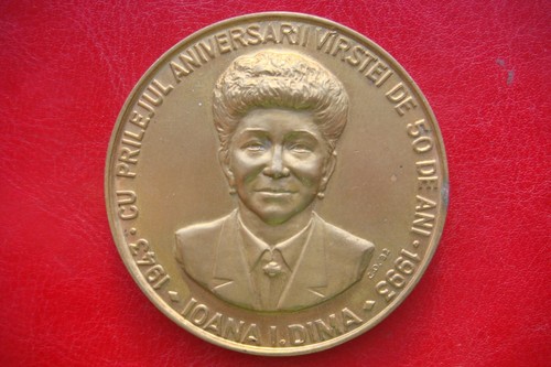 ROMANIA On the occasion of the 50th anniversary of IOANA I. DIMA 1993 MEDAL - 第 3/20 張圖片