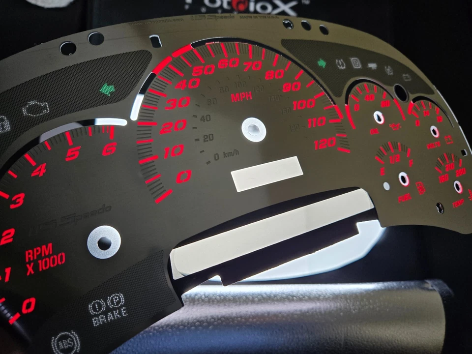 Kit de punteros de cara de calibre de acero inoxidable texto rojo a juego GM 2003-2006 EE. UU. Speedo Foto 2 de 4