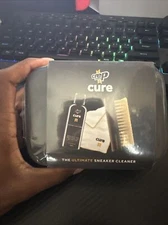 CREP PROTECT CURE Sneaker/Shoe CLEANING KIT (Travel case,Solution,Brush,Cloth)