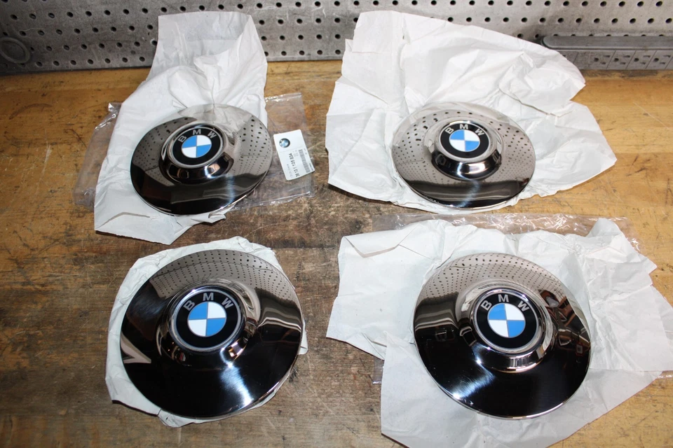 CUATRO TAPACUBOS BMW E12 E3 E9 2500 2800 2800Bav 2800CS 3.0CS 3.0CSi 36131105834 Foto 4 de 4