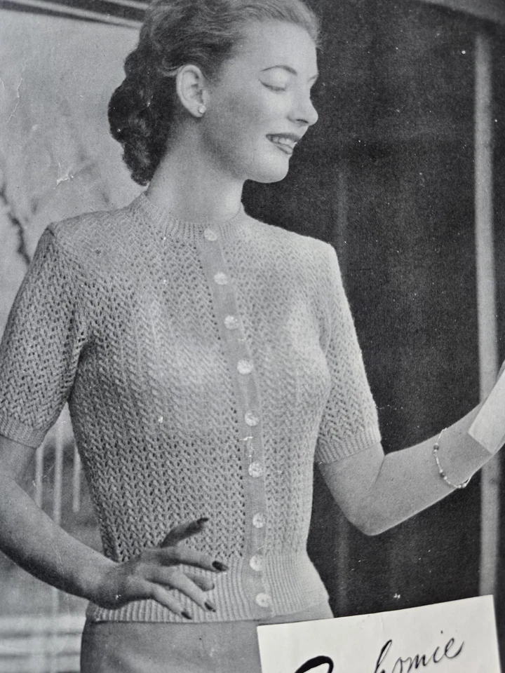 1940s Mesh Eyelet Lace Summer Chevron Diamond Twinprufe 163 Knitting Pattern - image 4 of 4