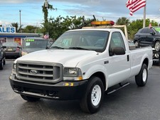 2001 Ford F-250 Super Duty XL 2dr Standard Cab 2WD LB