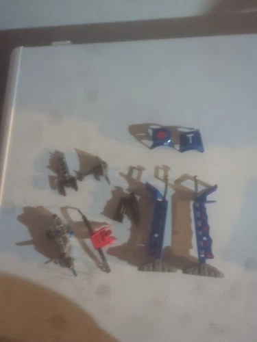 Vintage MOTU He-Man Masters of the Universe Megalaser Stilt Stalkers Accessories