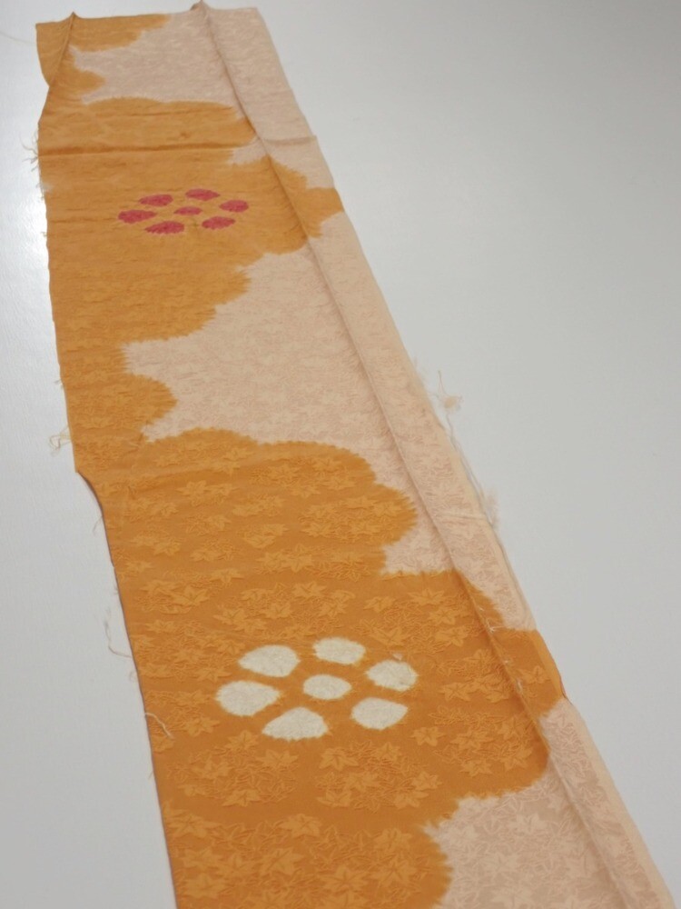 4i07z40 Japanese Kimono Silk FABRIC Flower Light orange 56.7
