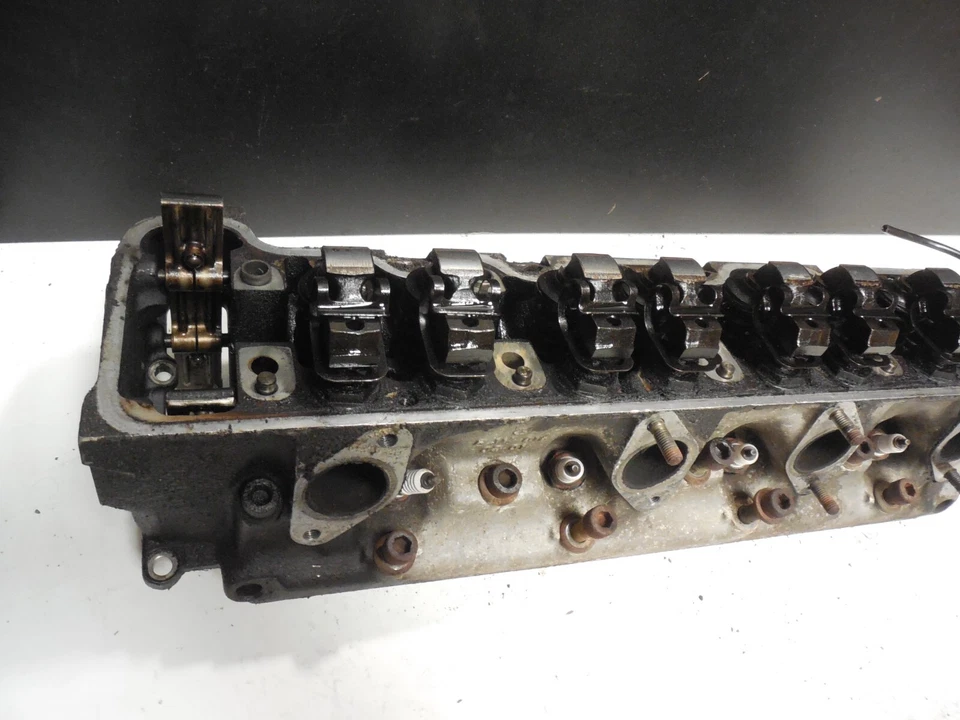 Culata izquierda r1170160201 72-80 mercedes-benz r107 450sl m117 280se Foto 3 de 4