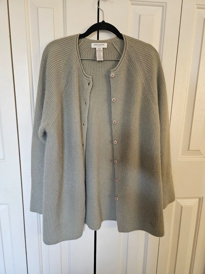 Jones Nueva York Lana Mezcla Angora Cárdigan Suéter Verde Salvia Gris Pequeño Pequeño Pequeño Foto 3 de 4