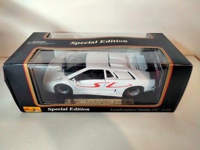 Maisto 1996 Lamborghini Diablo SV 1:18 Diecast Car