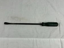 Vintage SK Tools pry bar  6612 17” Hard Green Handles Mechanic Auto