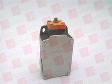 SIEMENS 3SE2303-1B / 3SE23031B (NEW IN BOX)