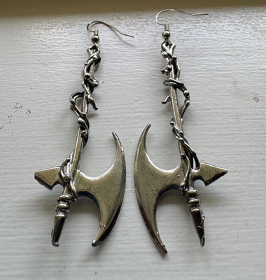 Gothic Silver-colored Vine-Wrapped Battle Axe Dangle Drop Earrings #803