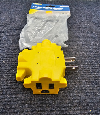 (QTY 2) VOLTEC 04-00087: 3-Outlet Wall Tap Adapters AC 15A 125V