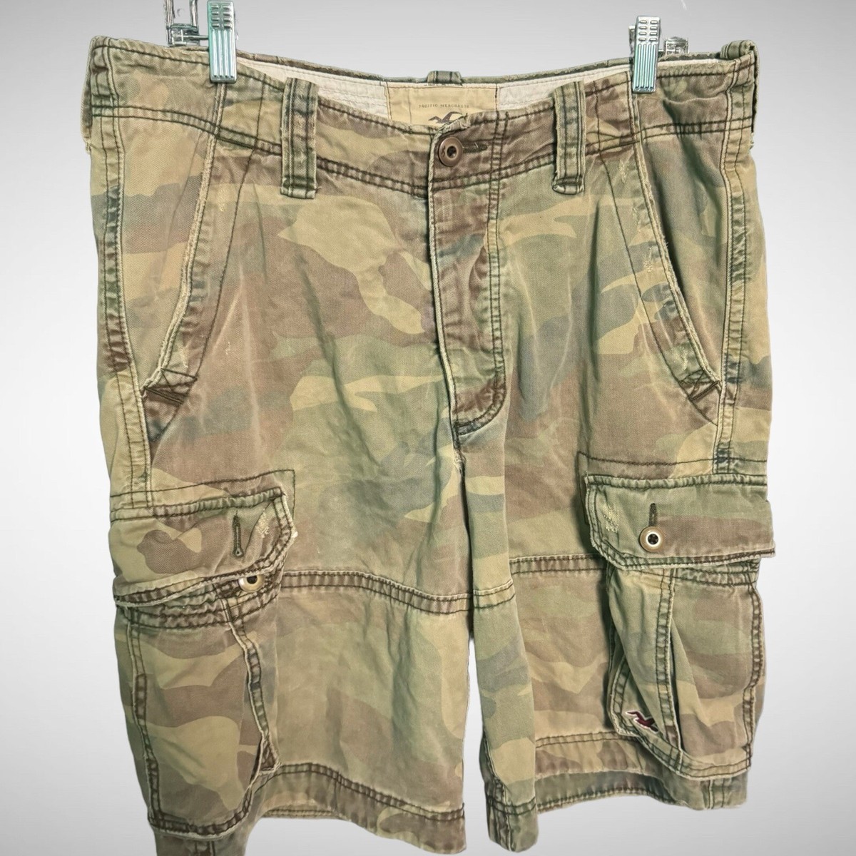 hollister camo shorts