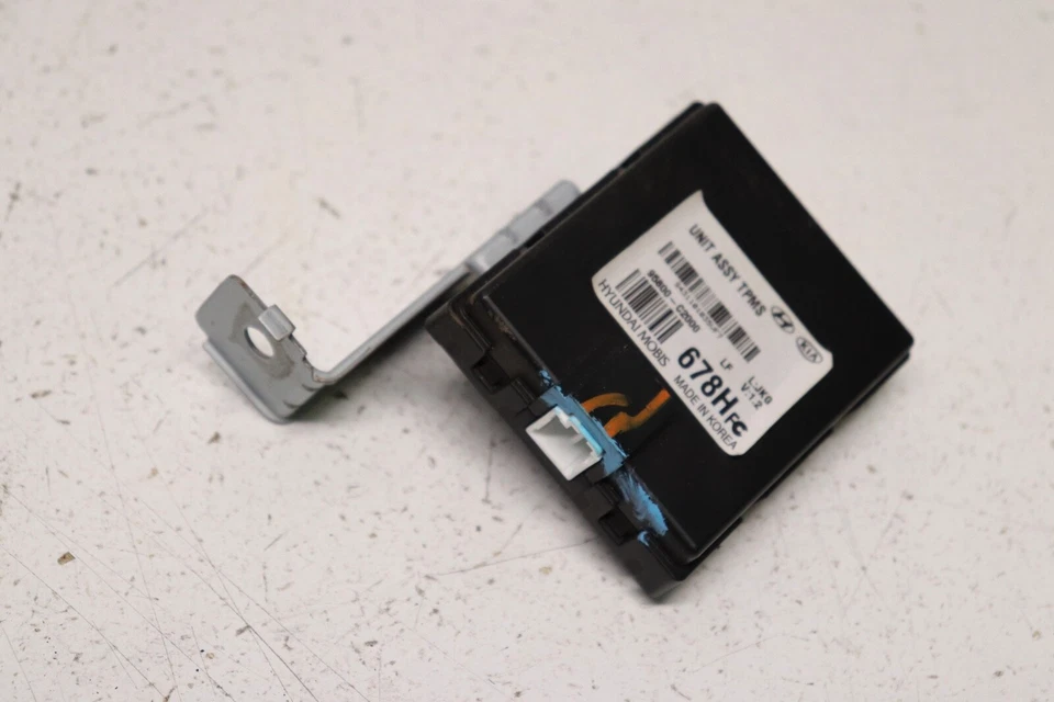 Módulo de monitoreo de presión de neumáticos Hyundai Sonata P105128 2015-2017 95800-C2000 OEM Foto 3 de 4